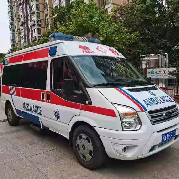 上高长途救护车护送病人返乡